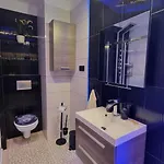 Blue דירה *